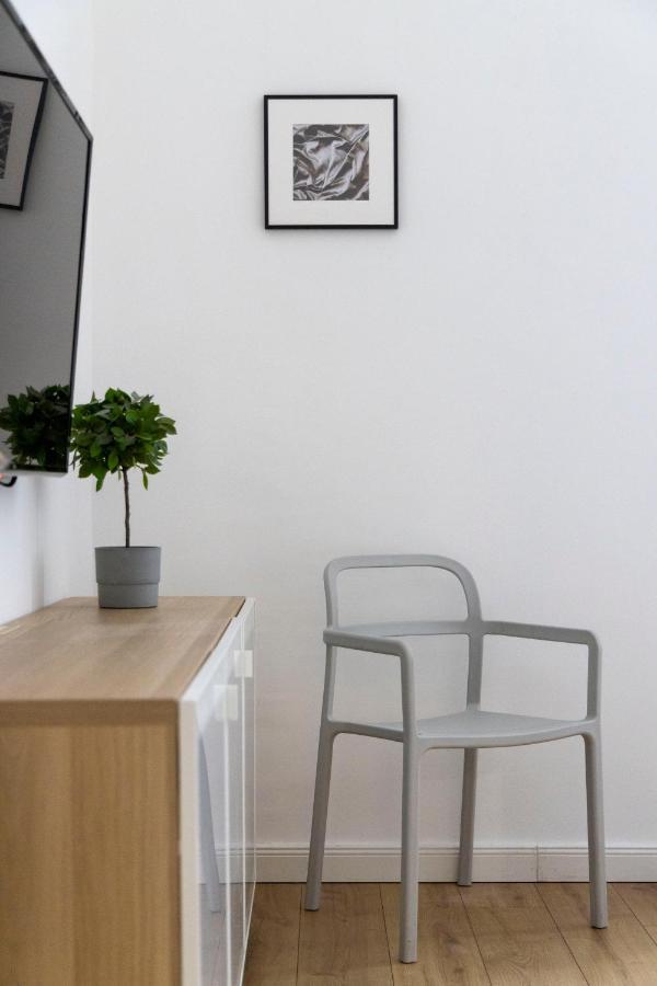 Central Grand Apartment With 5Bedrm 2Bathroom Budapest Exterior photo